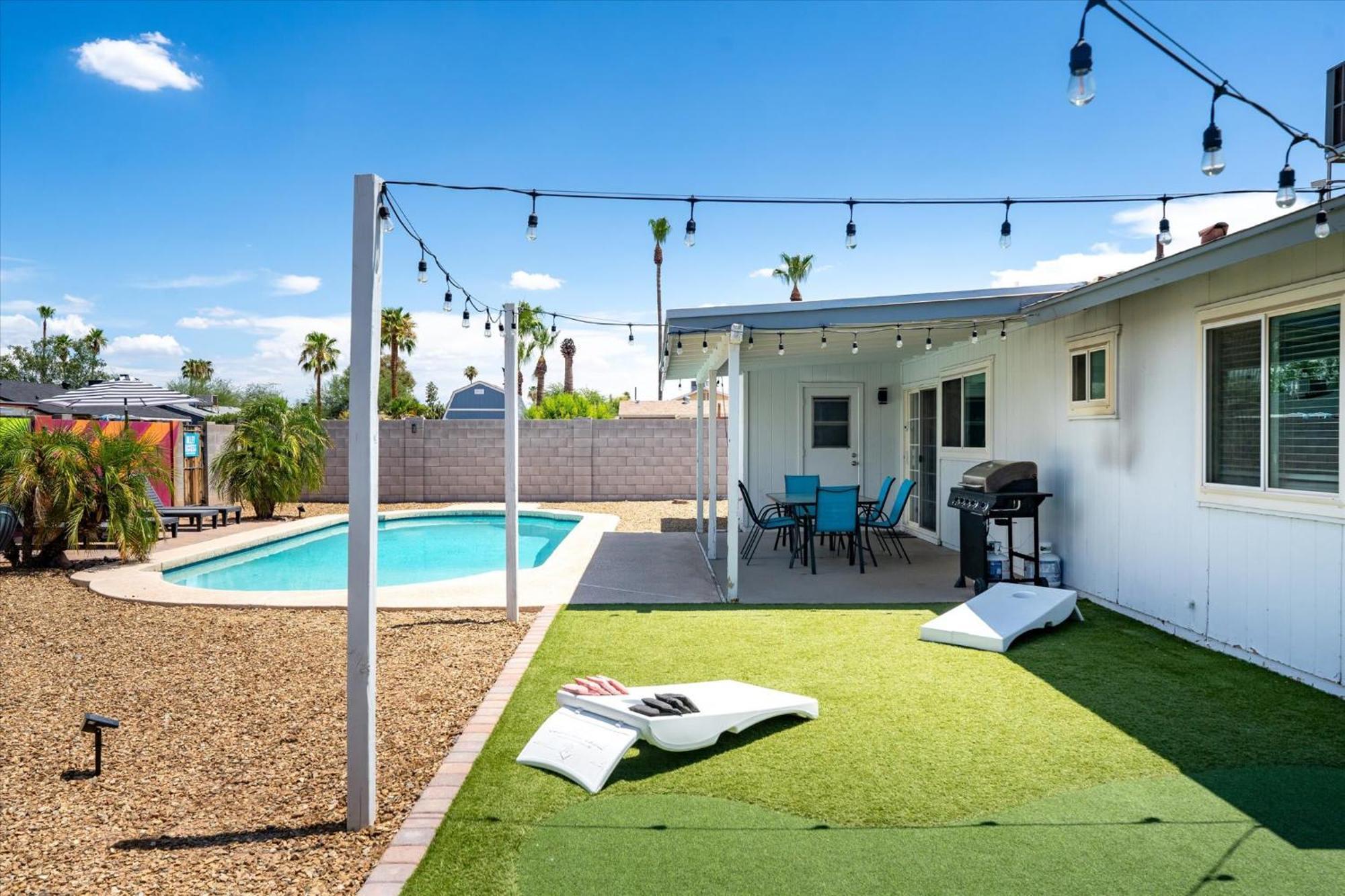 Mini Golf Fire Pit Pool Game Room Chandler Exterior photo